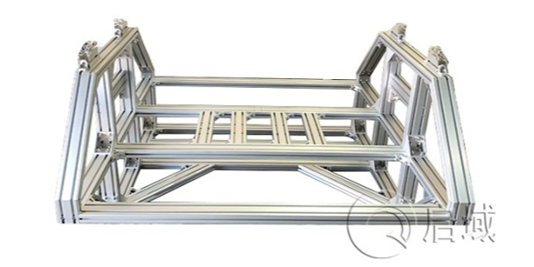 铝型材机架与方通机架哪个好？
