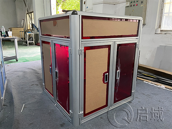 铝型材框架红色板材