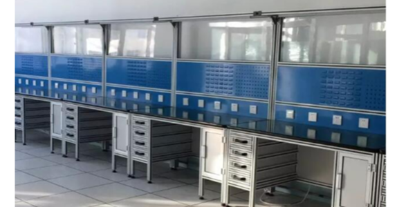 <i style='color:red'>铝合金型材工作台</i>的样式该如何选择？