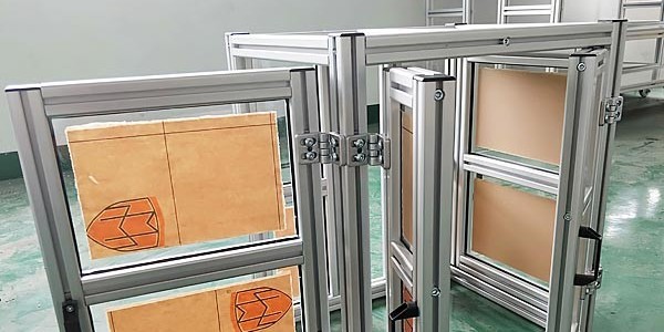 <i style='color:red'>4040工业铝型材</i>一般选用多厚的亚克力板？